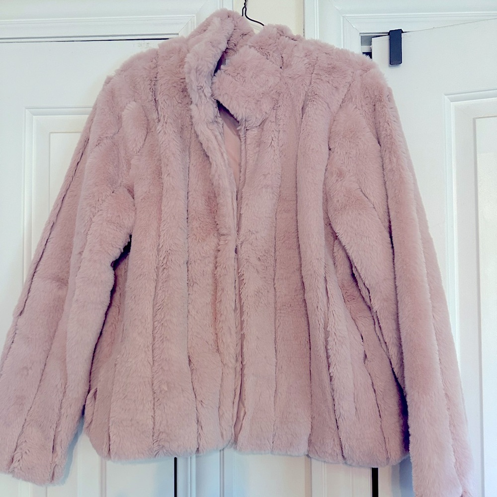 Faux fur mauve/ pink jacket